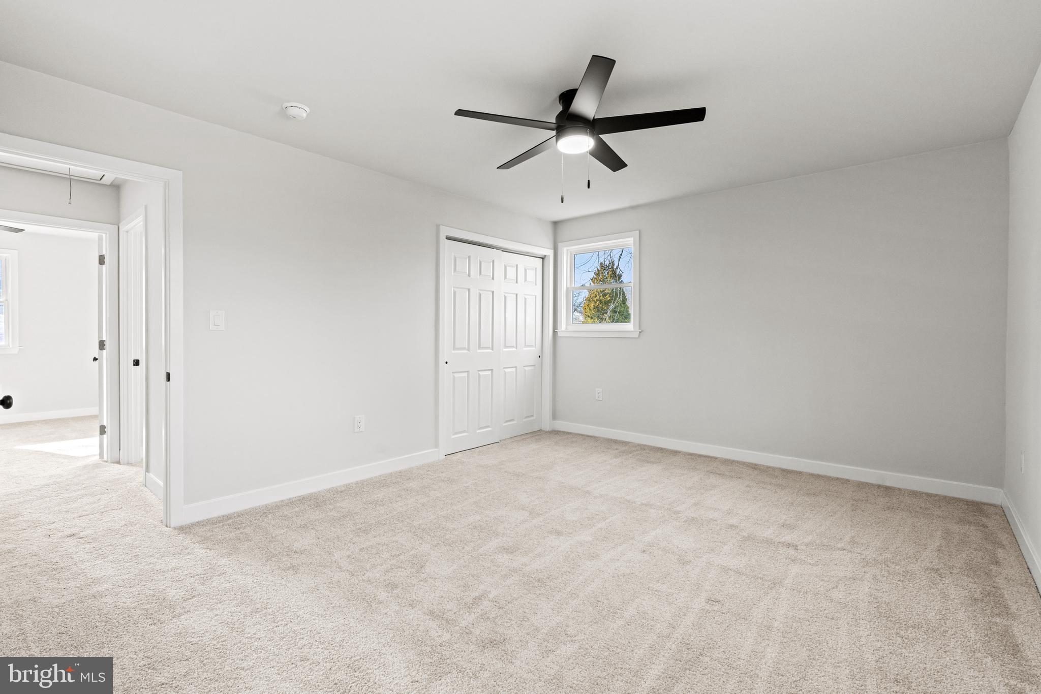 WILLOW MANOR - Residential