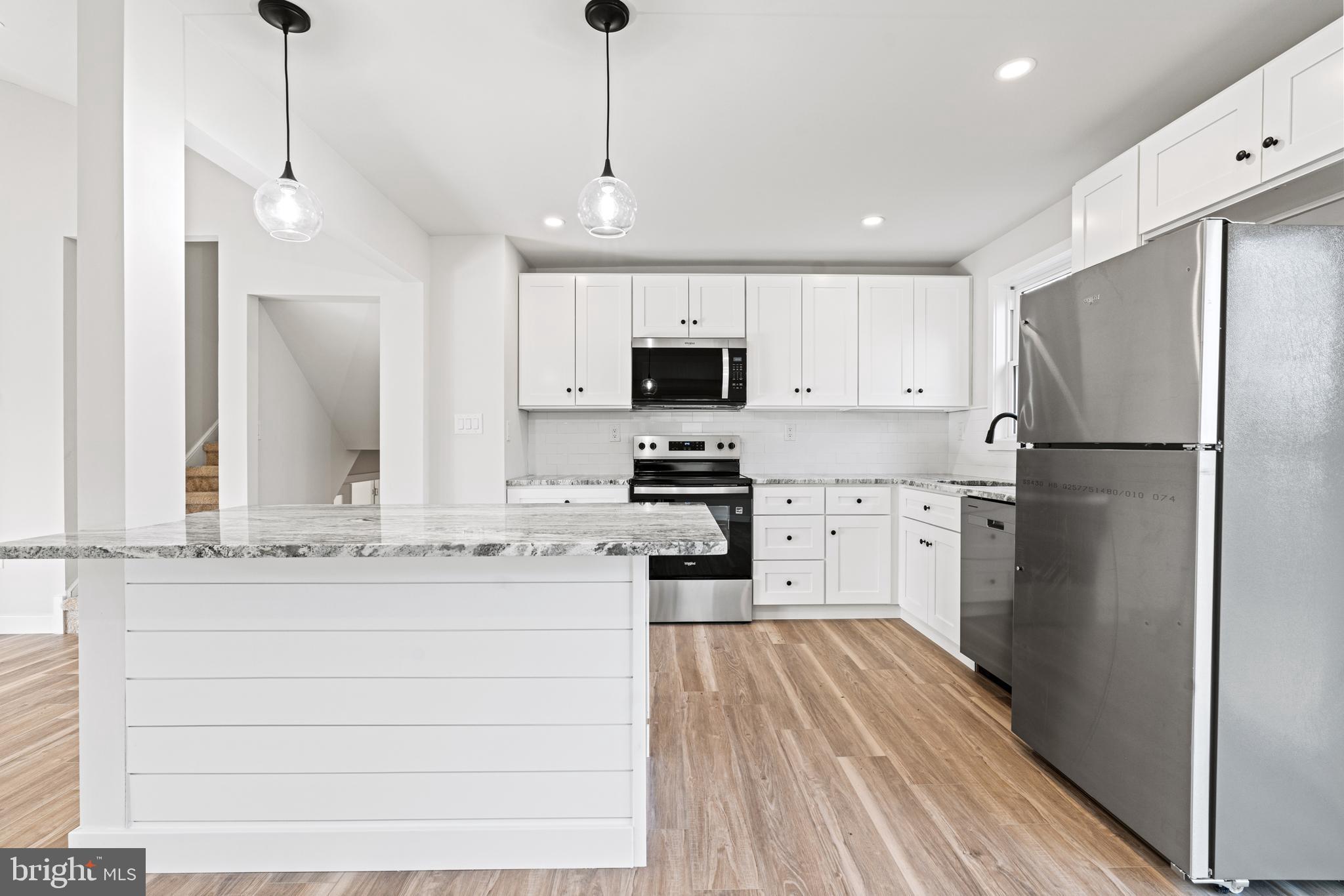 WILLOW MANOR - Residential