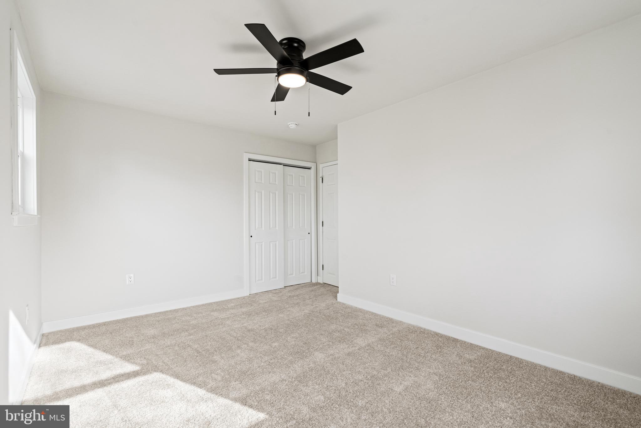 WILLOW MANOR - Residential