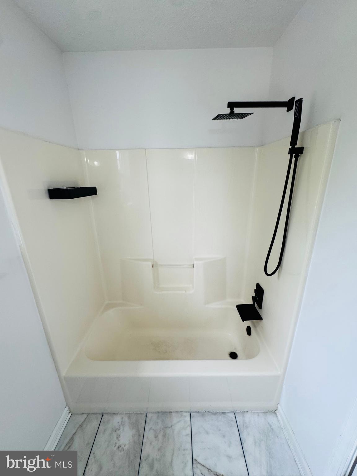 MOSBY STATION - Residential