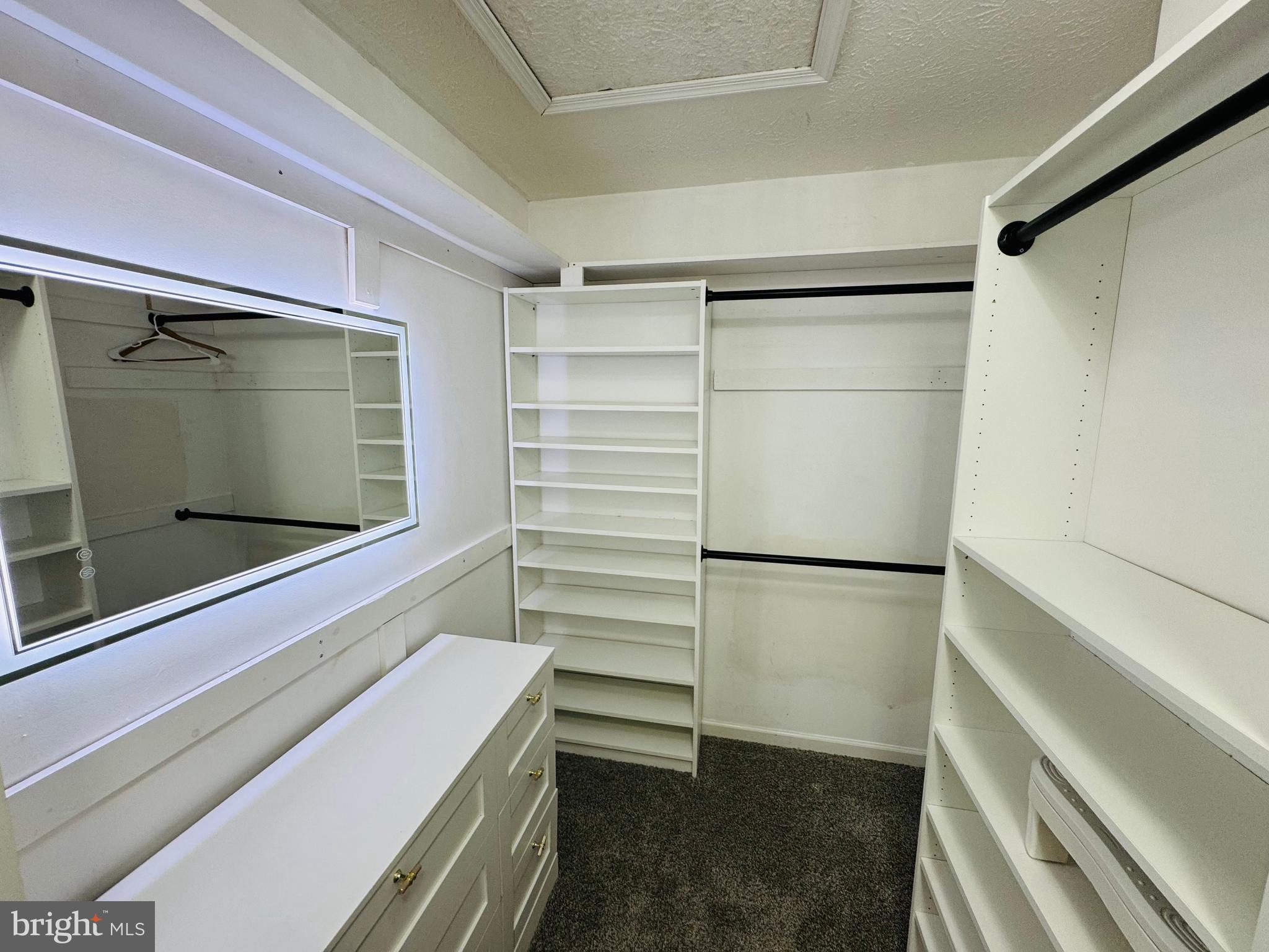 MOSBY STATION - Residential