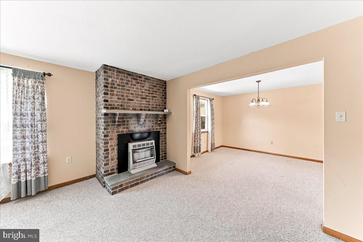 17 DOGWOOD LANE