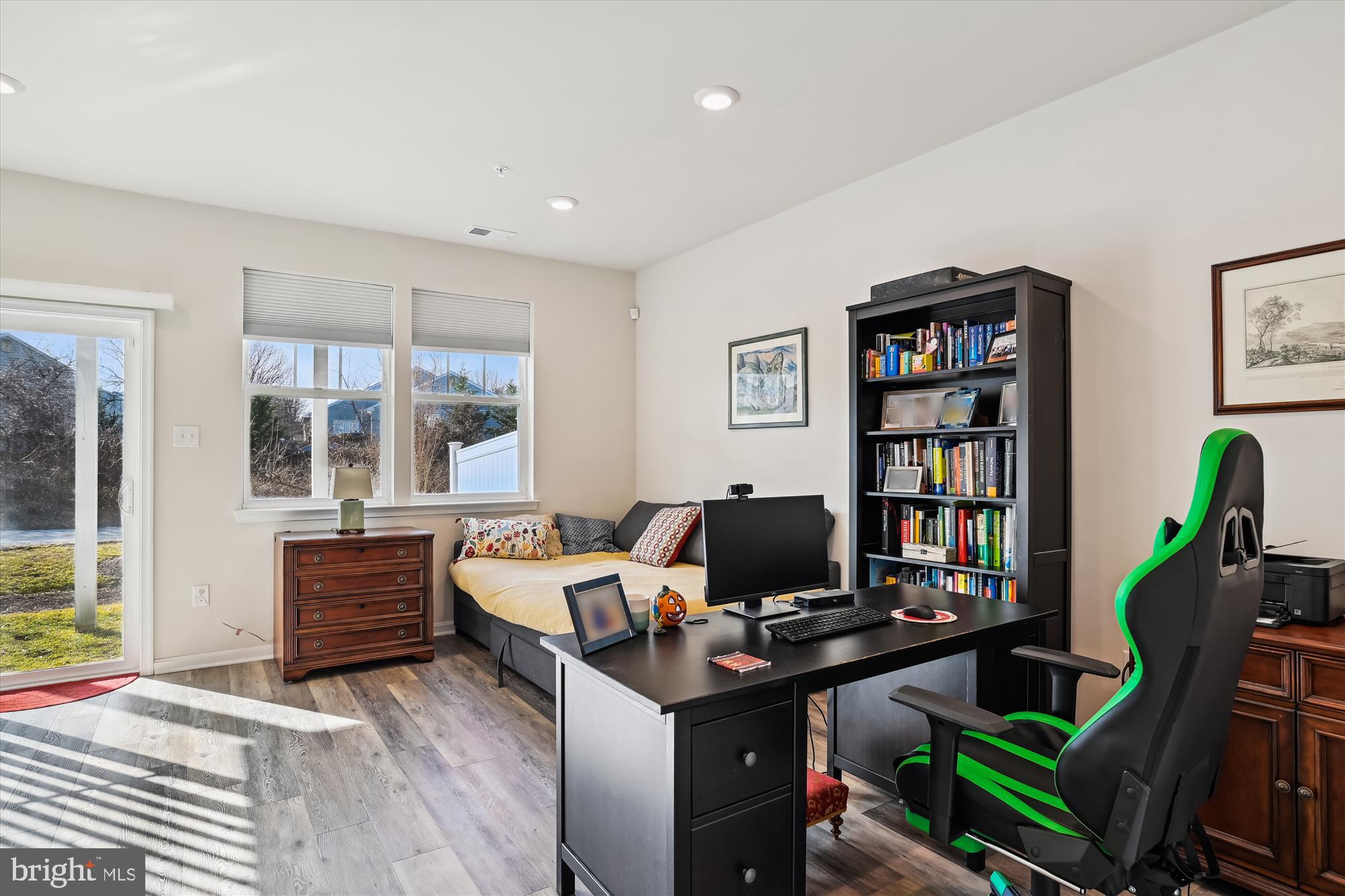 SEVERN MEADOWS - Residential