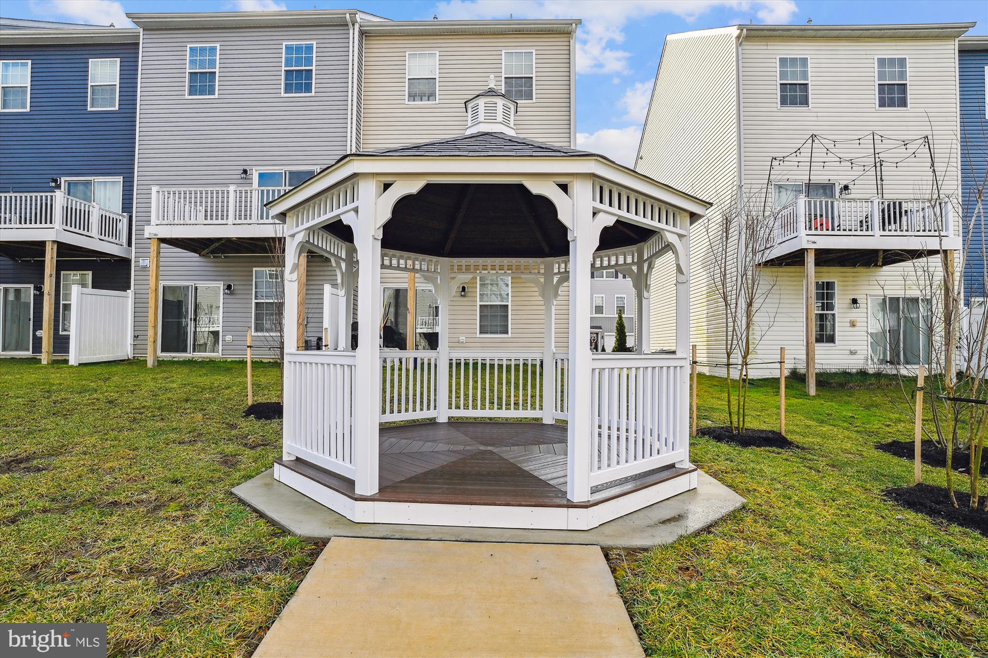 SEVERN MEADOWS - Residential