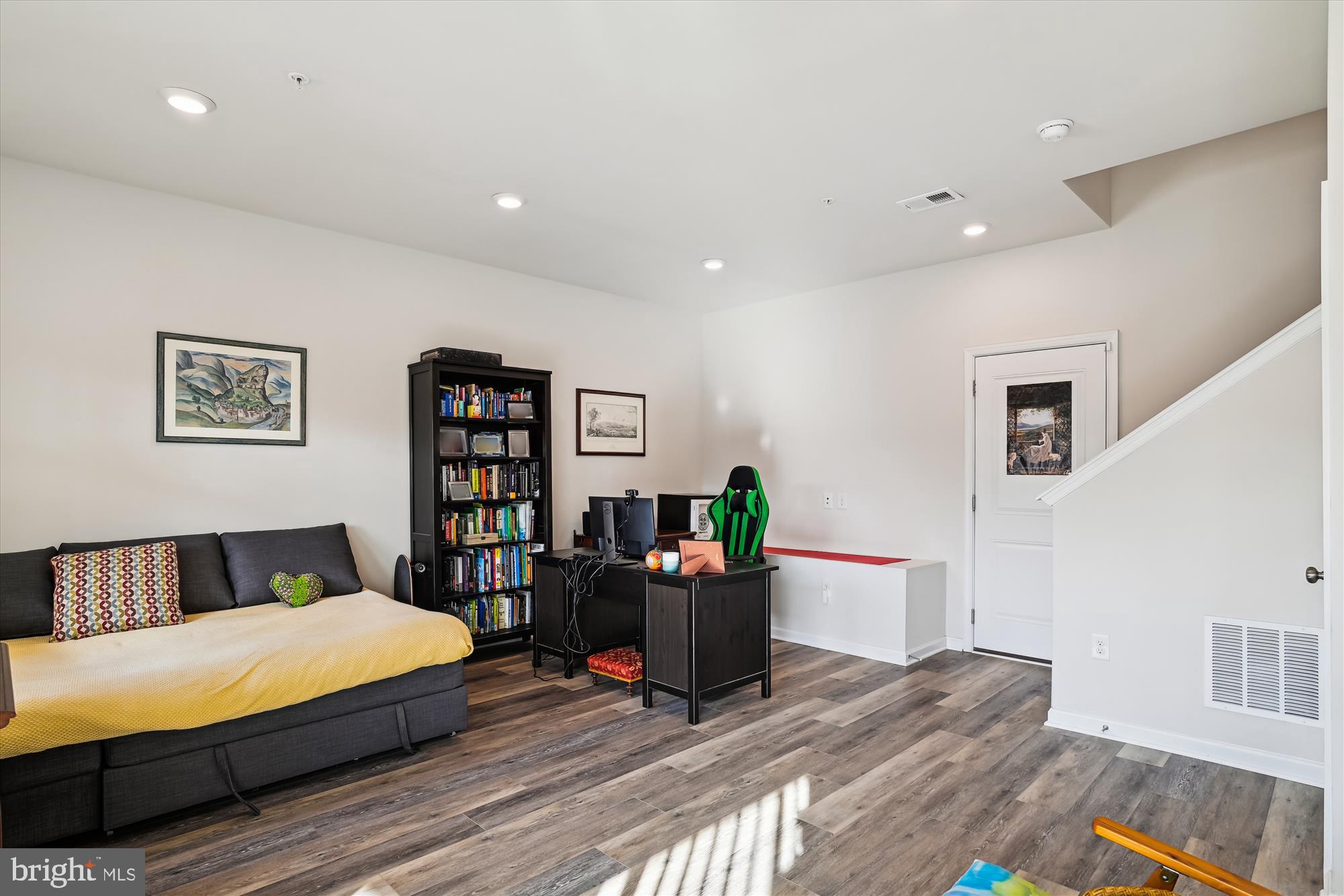 SEVERN MEADOWS - Residential