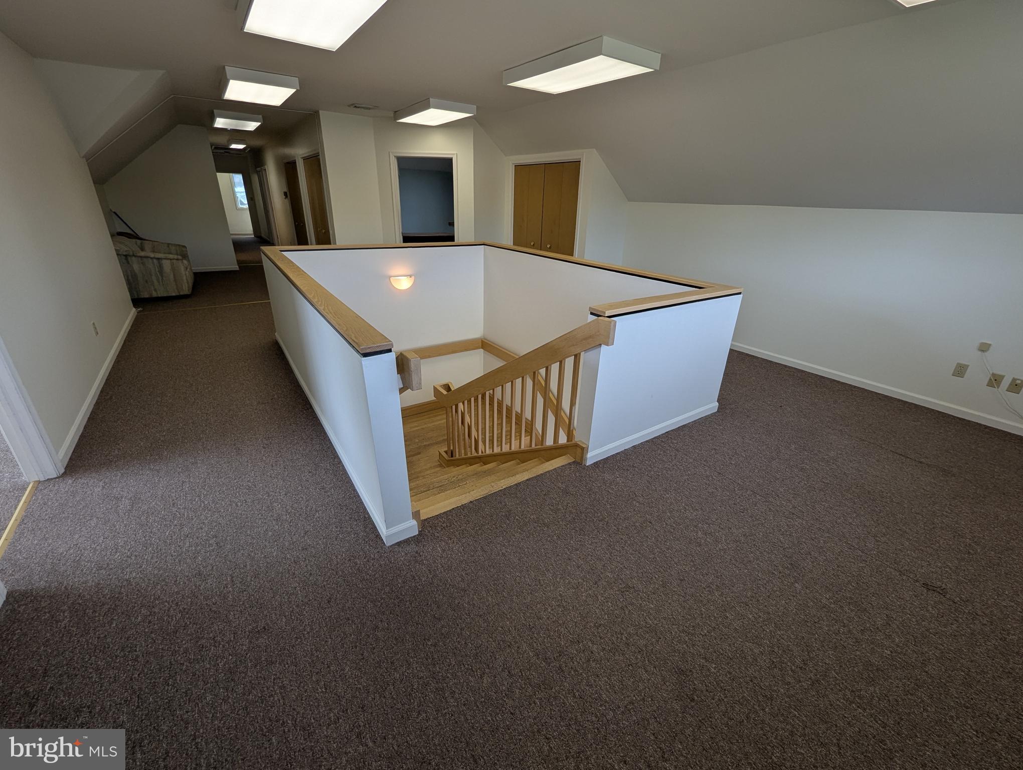 1051 MAGNOLIA ROAD 4