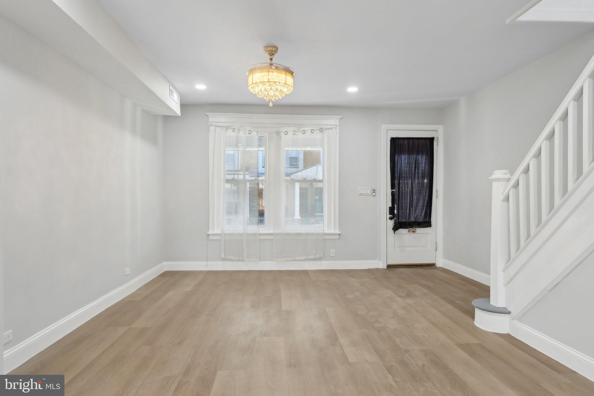 COBBS CREEK - Residential