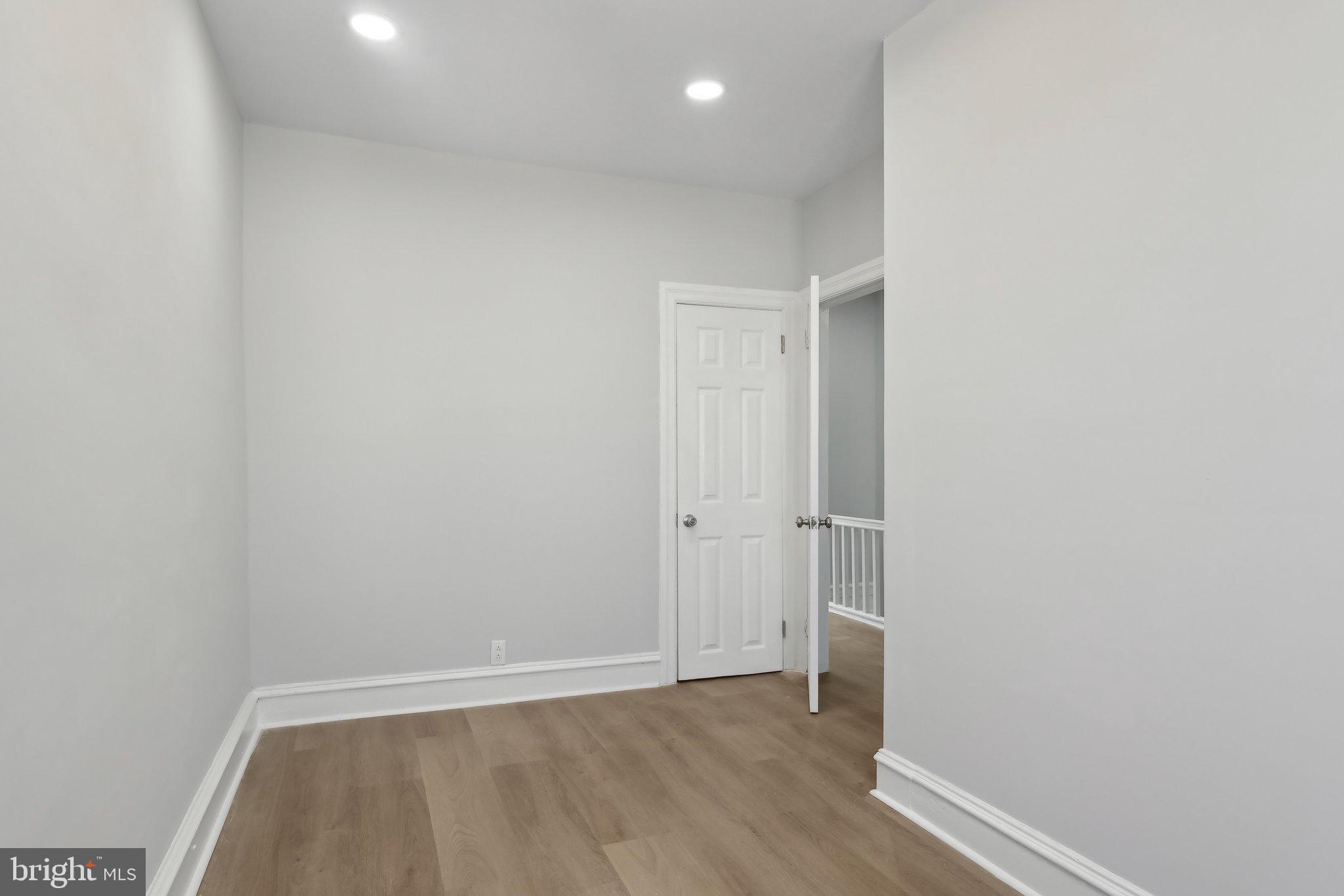 COBBS CREEK - Residential