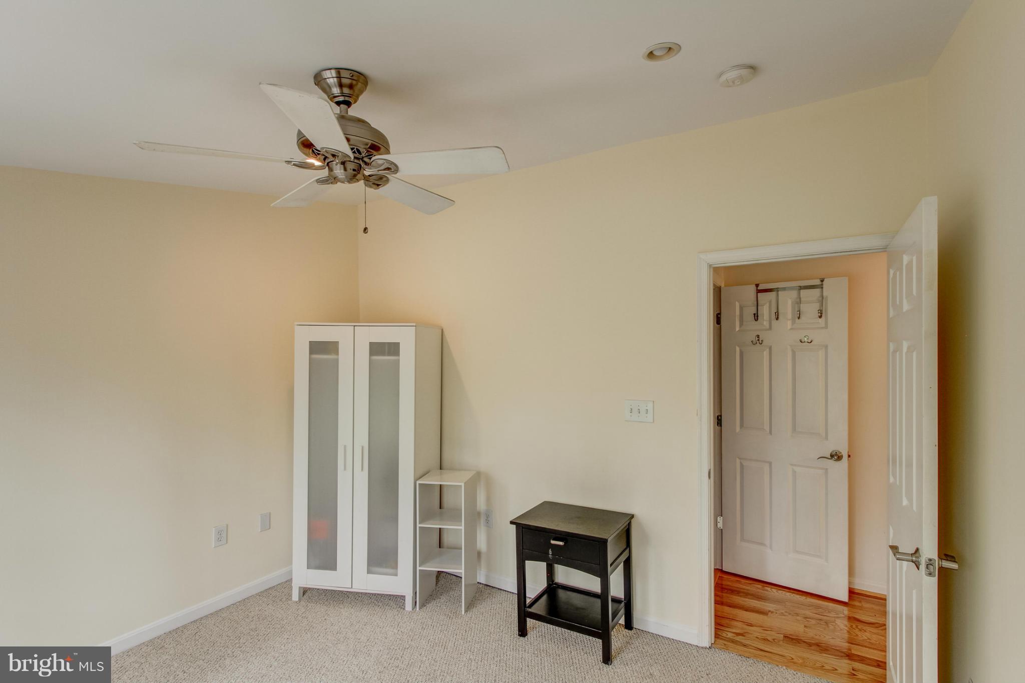 PARIS ESTATES - Residential