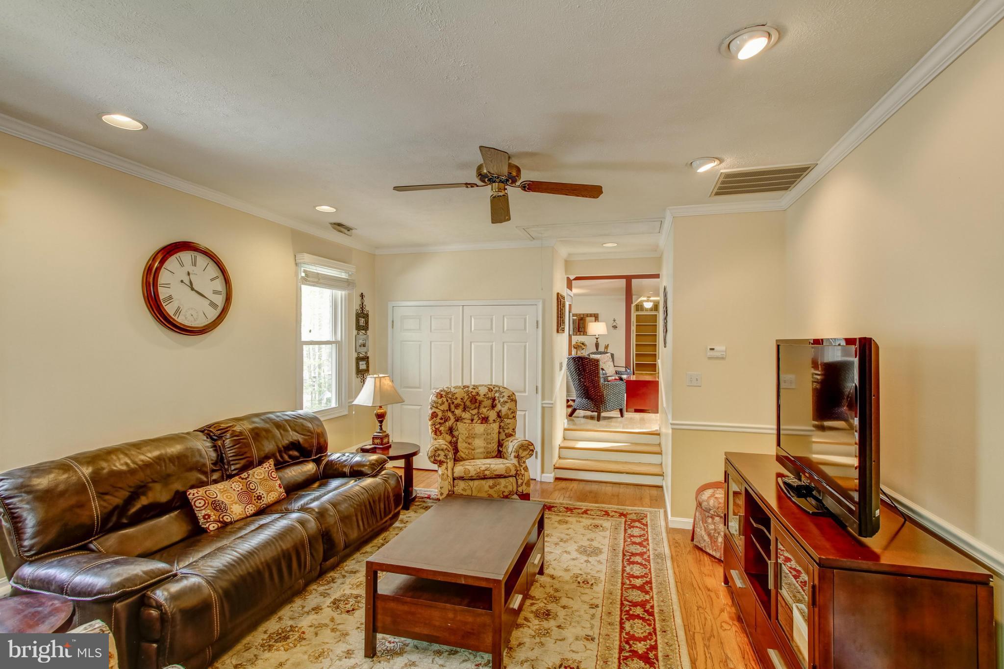 PARIS ESTATES - Residential