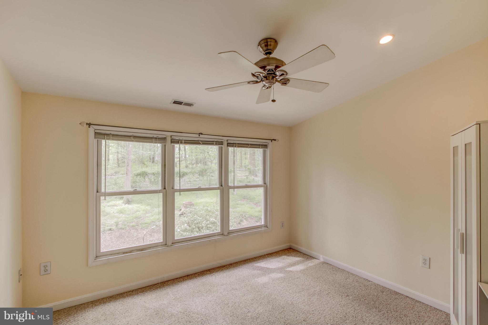 PARIS ESTATES - Residential