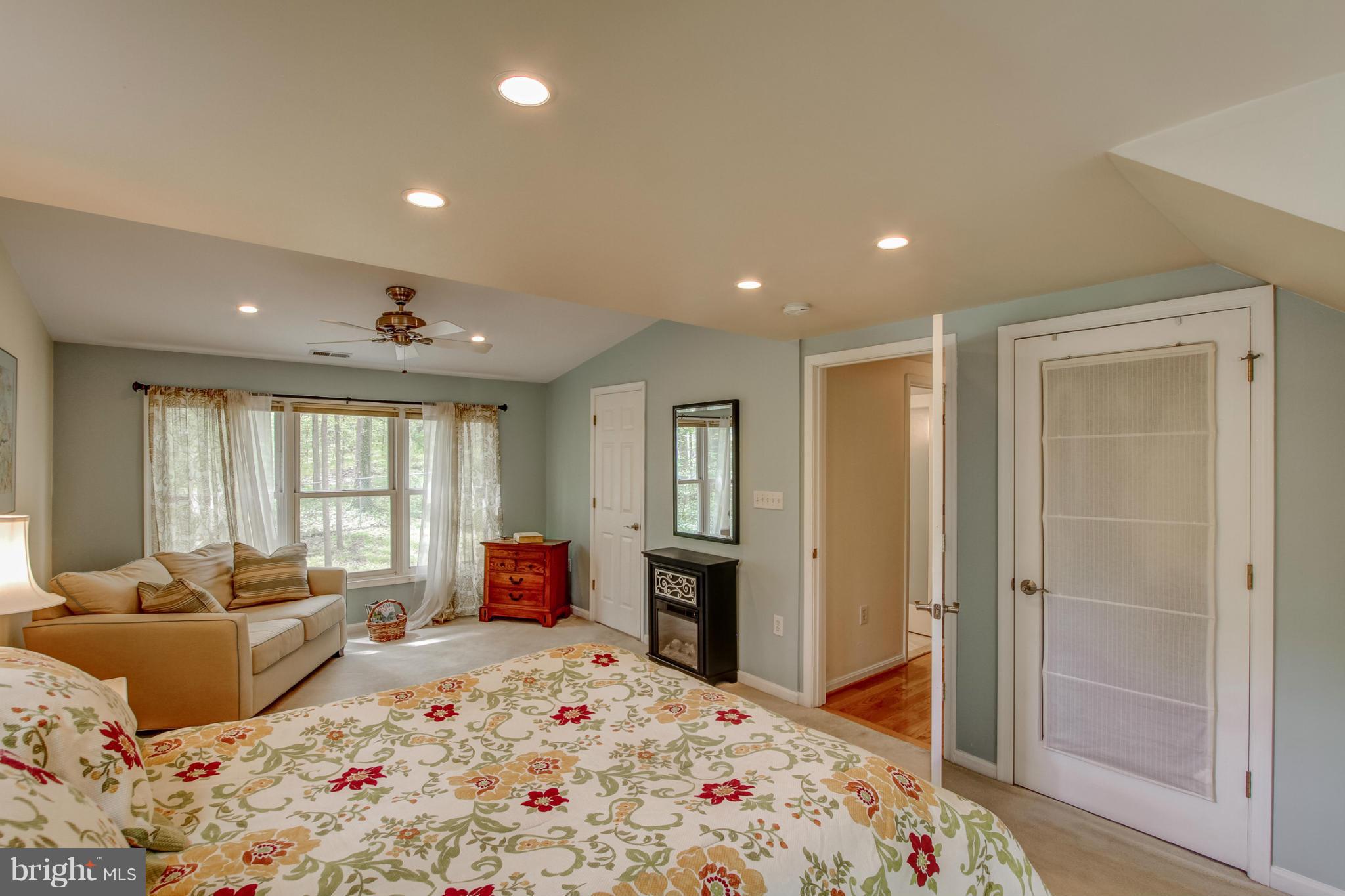 PARIS ESTATES - Residential