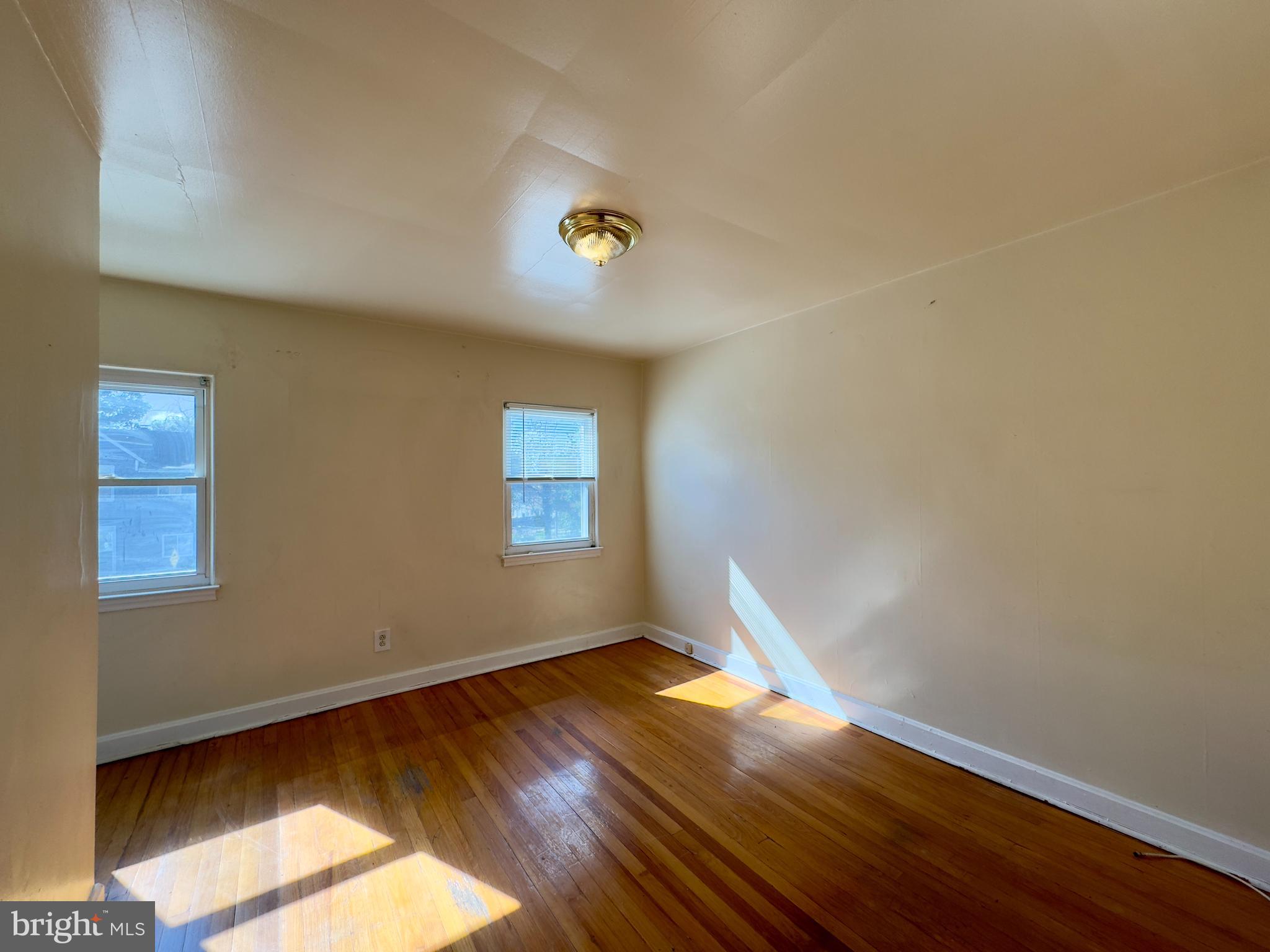 GOVANS - Residential Lease