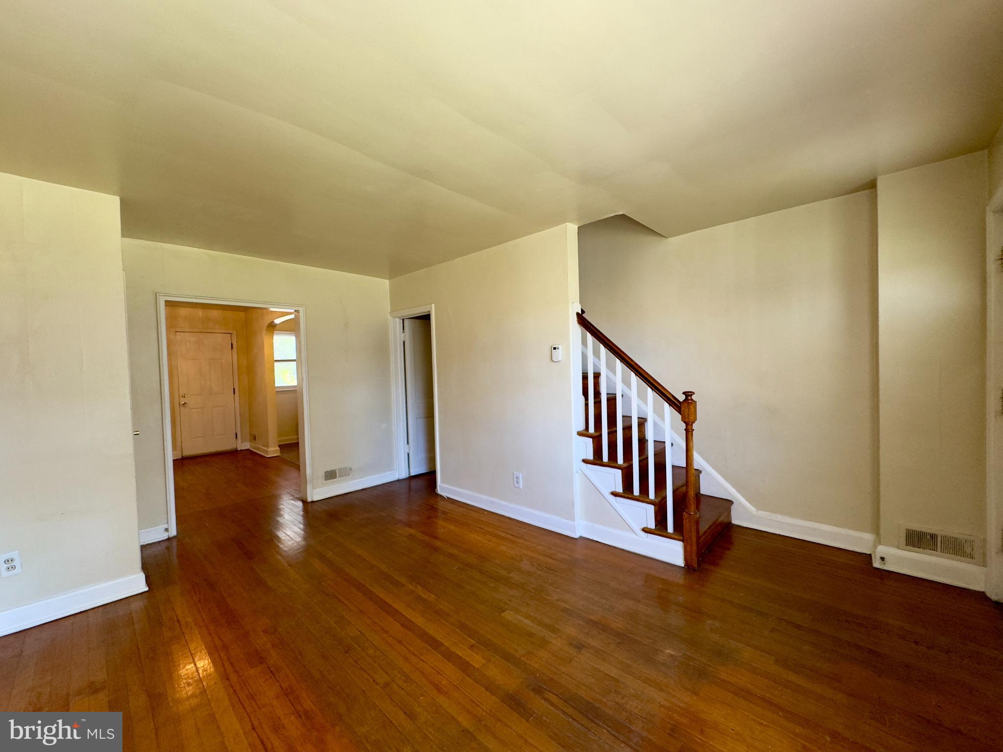 GOVANS - Residential Lease