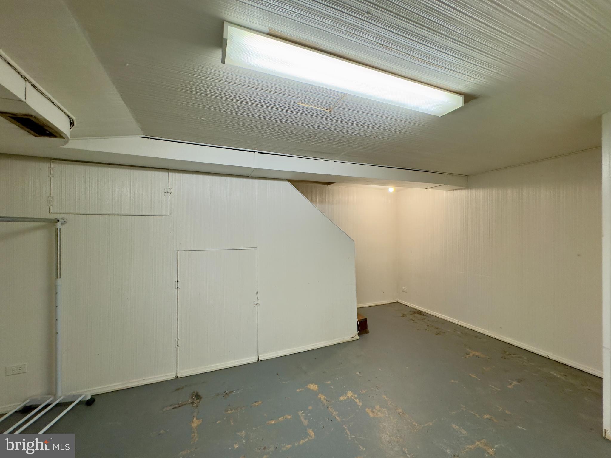 GOVANS - Residential Lease