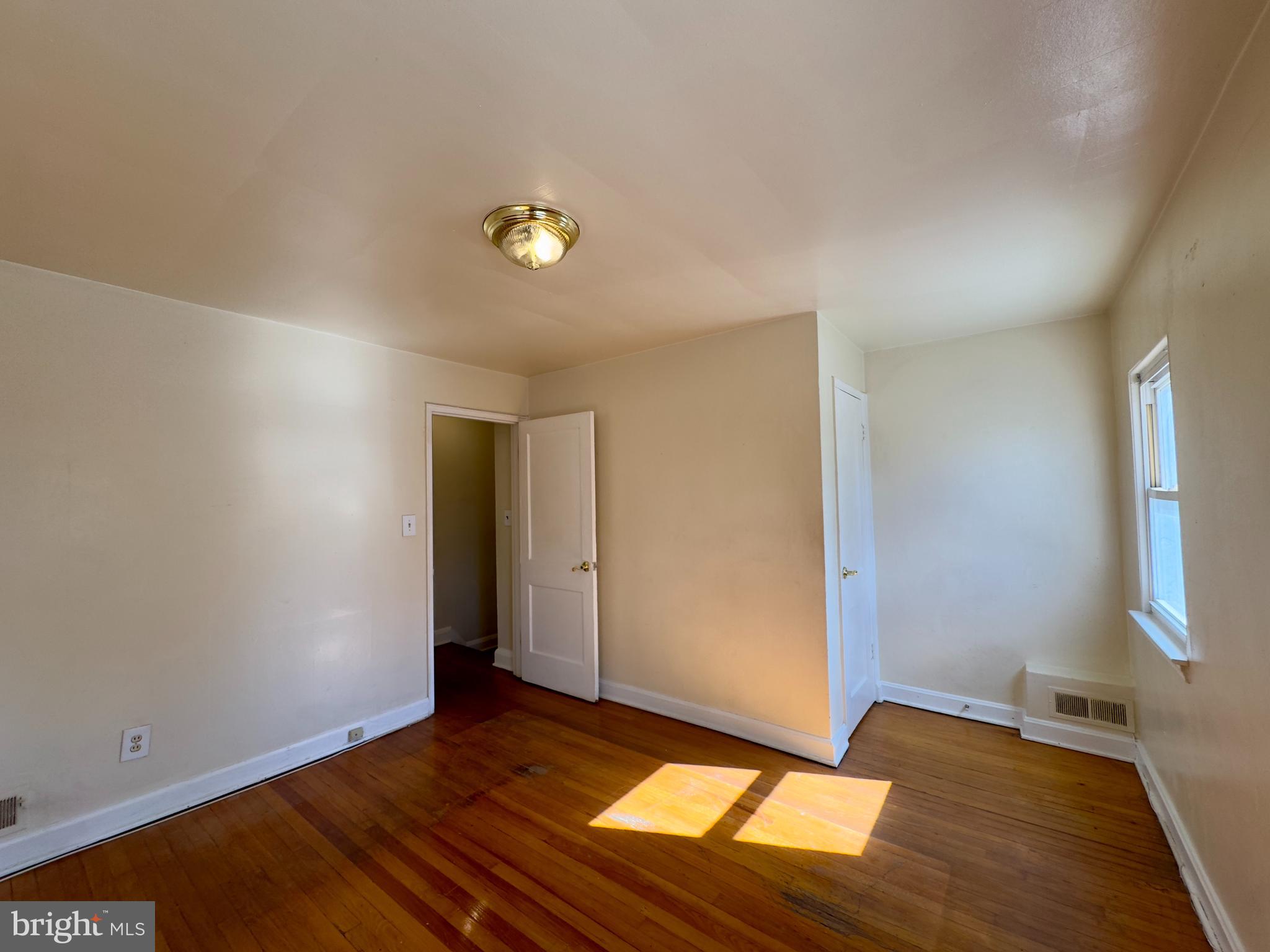 GOVANS - Residential Lease