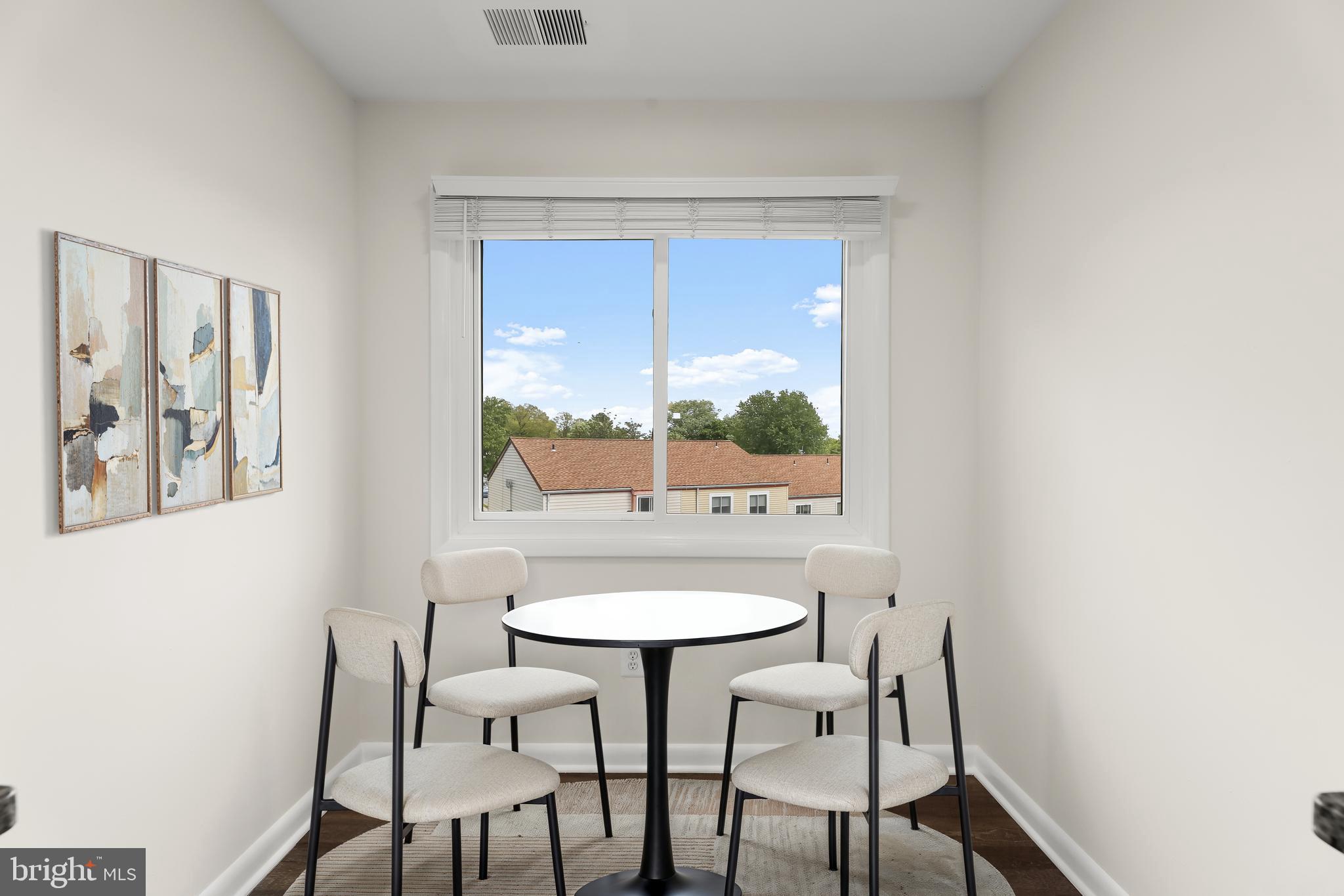 HAMPSTEAD VALLEY - Residential
