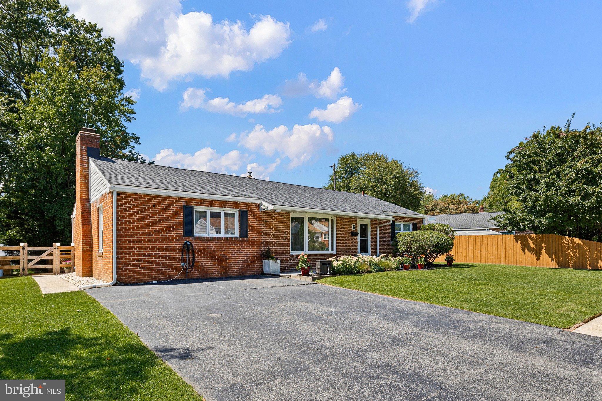 6 HOMEWOOD ROAD