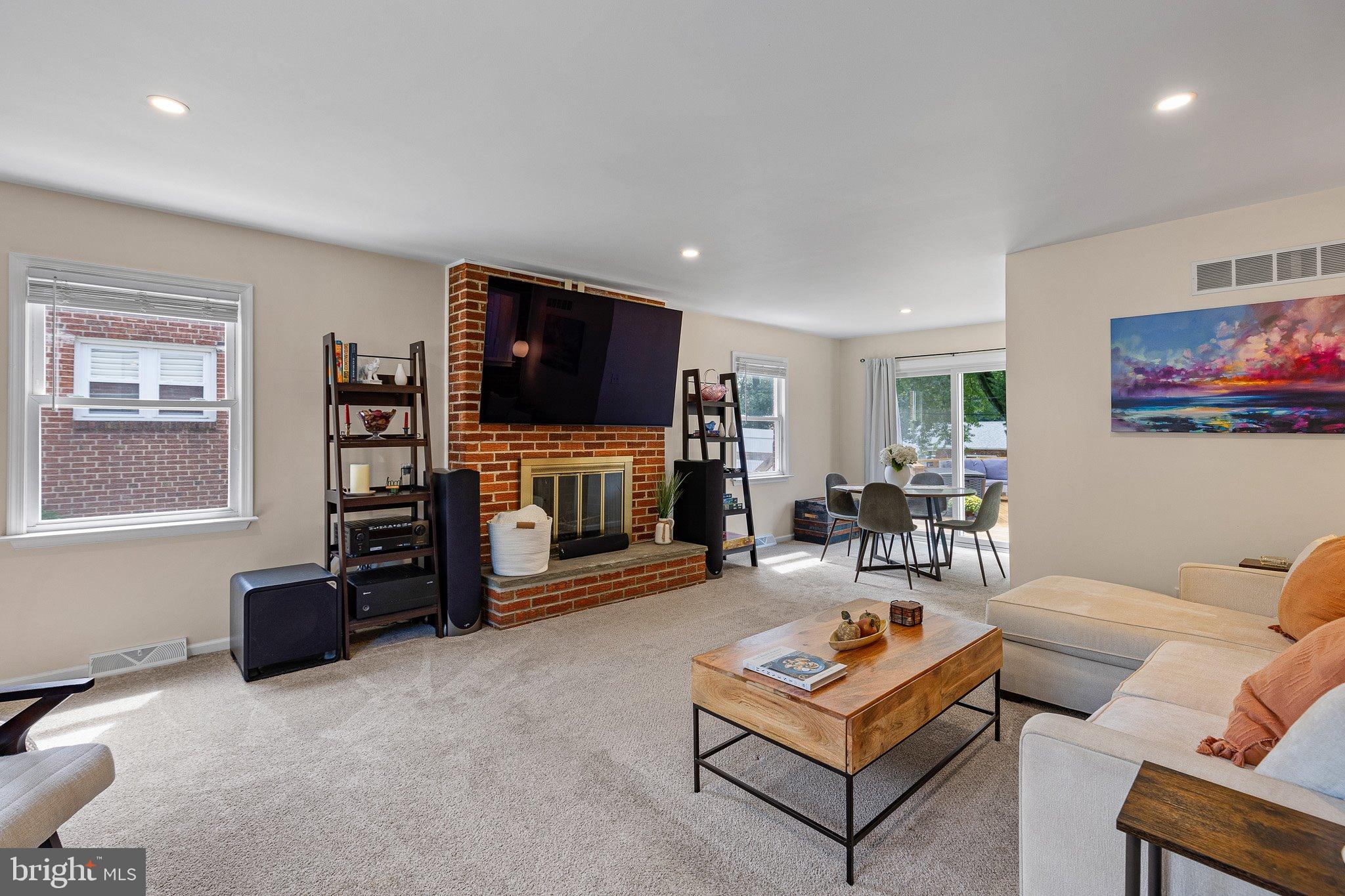 6 HOMEWOOD ROAD