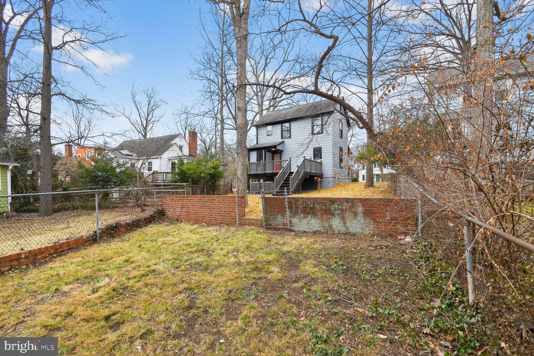 GLAIZEWOOD MANOR - Residential