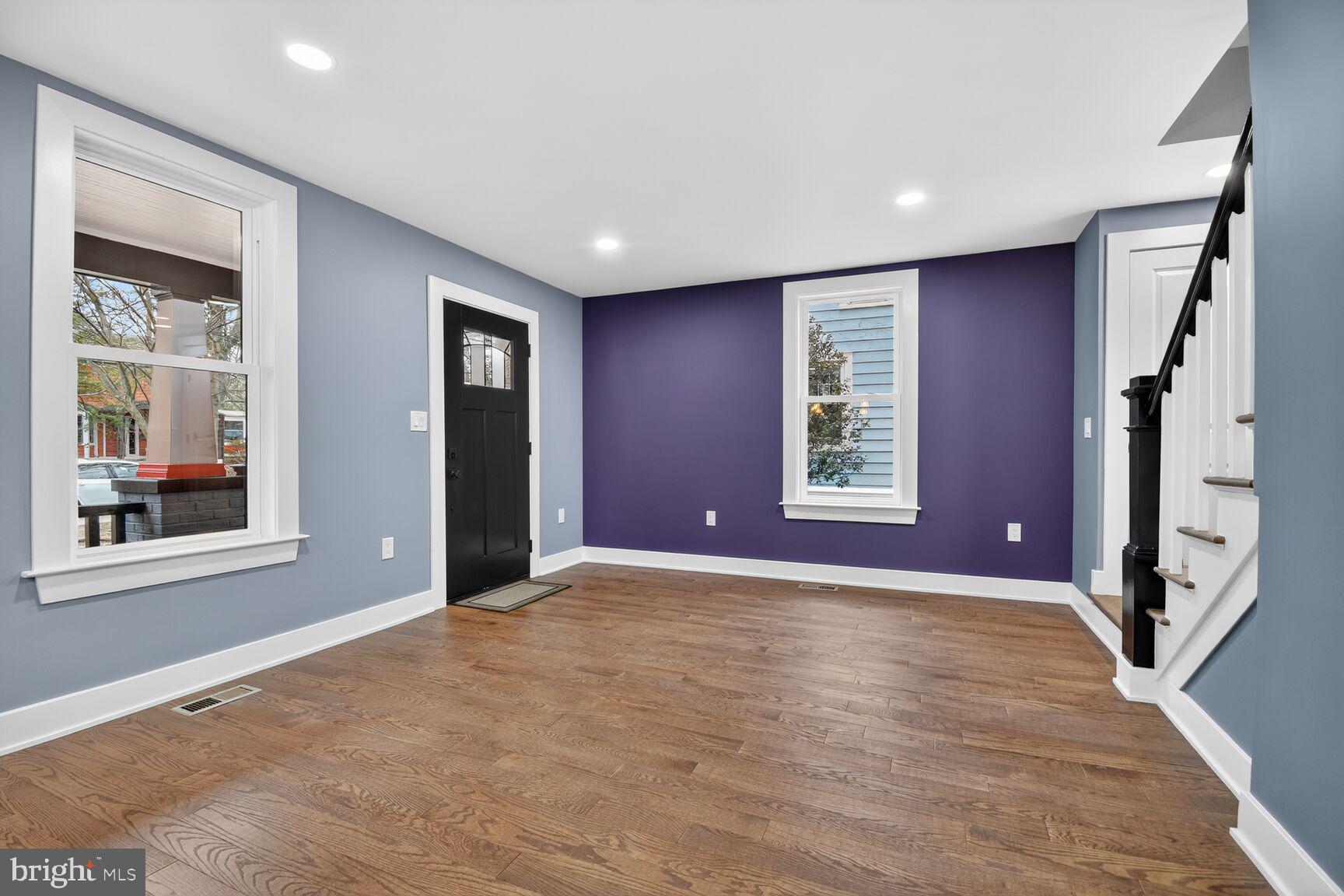 GLAIZEWOOD MANOR - Residential