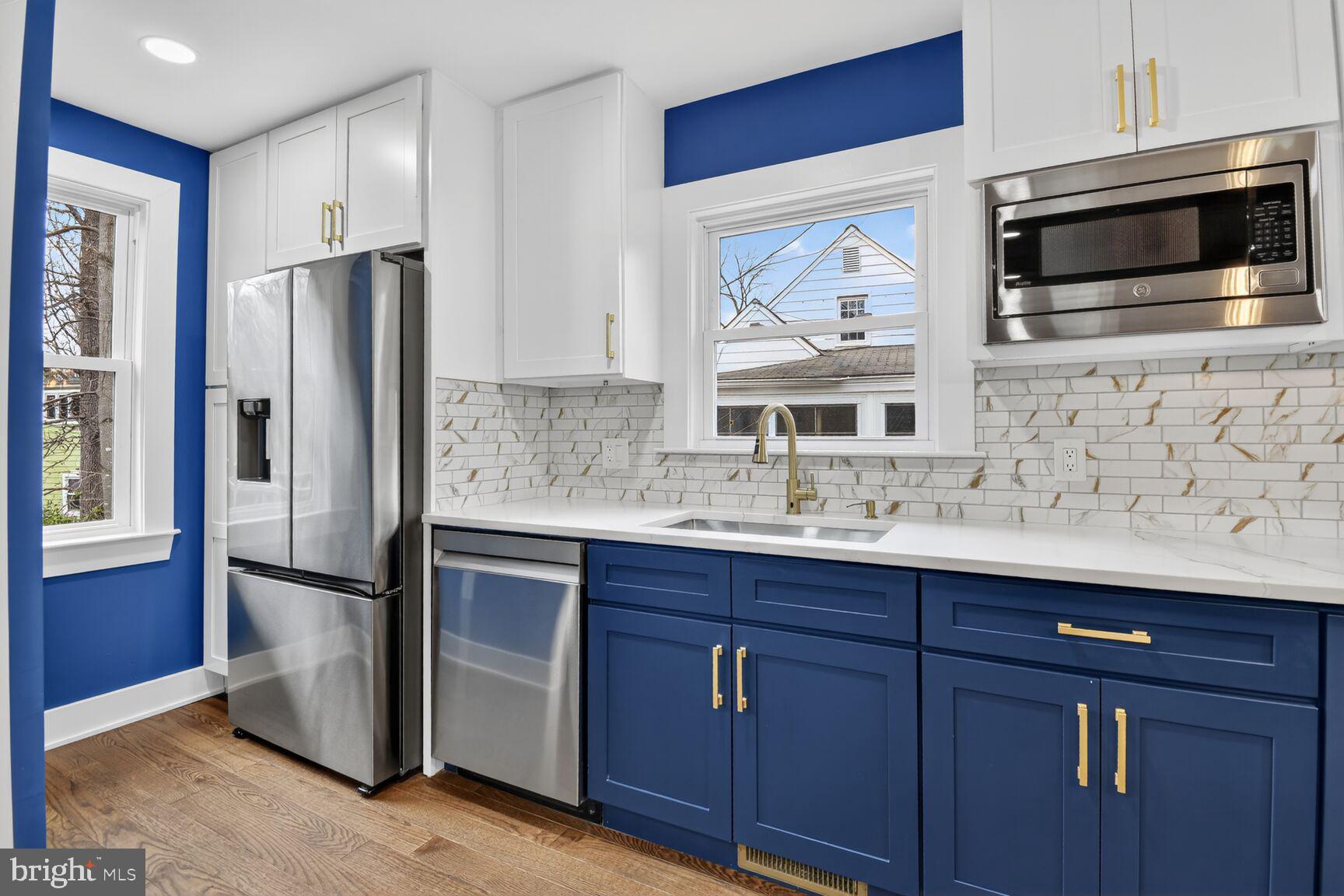 GLAIZEWOOD MANOR - Residential