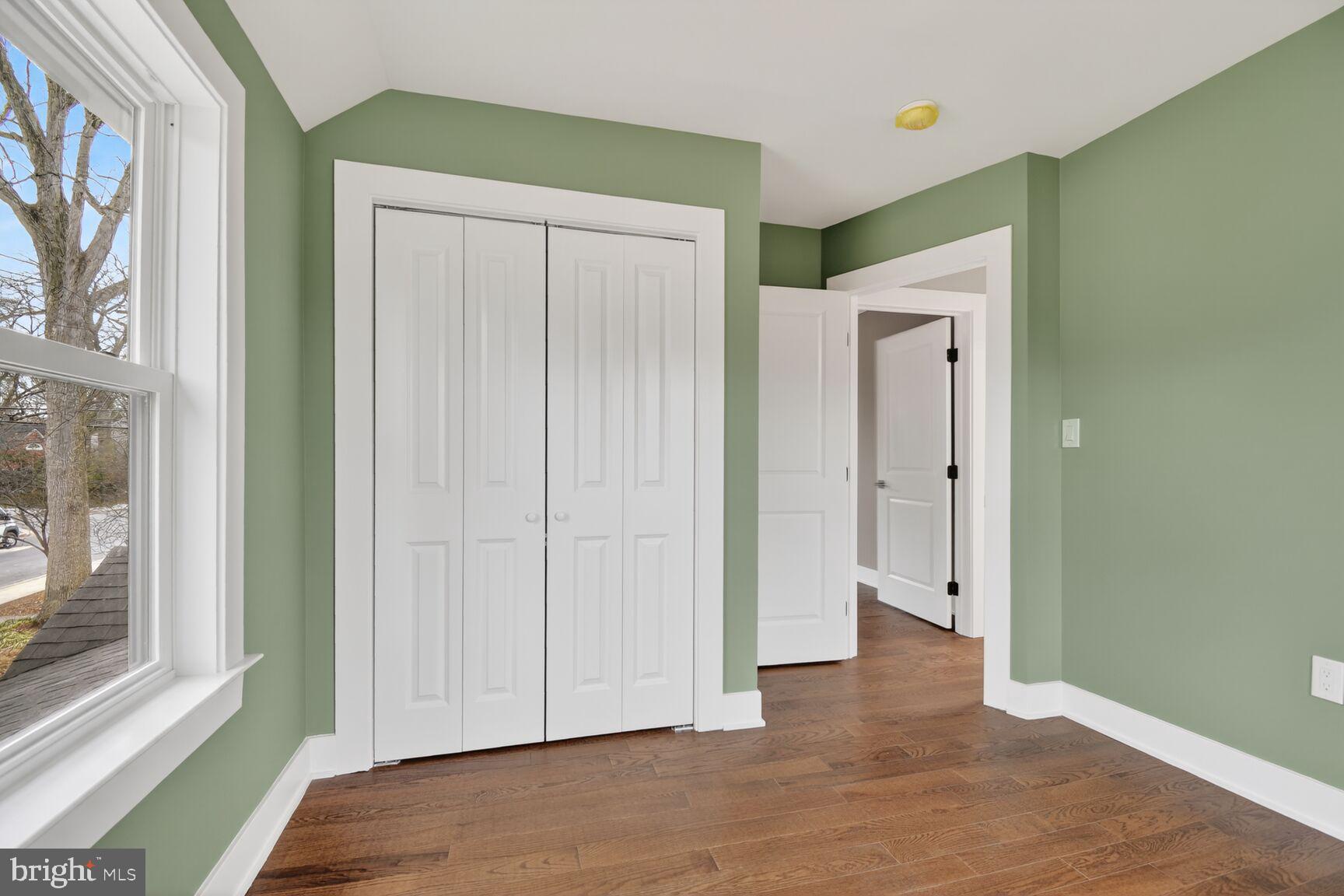 GLAIZEWOOD MANOR - Residential