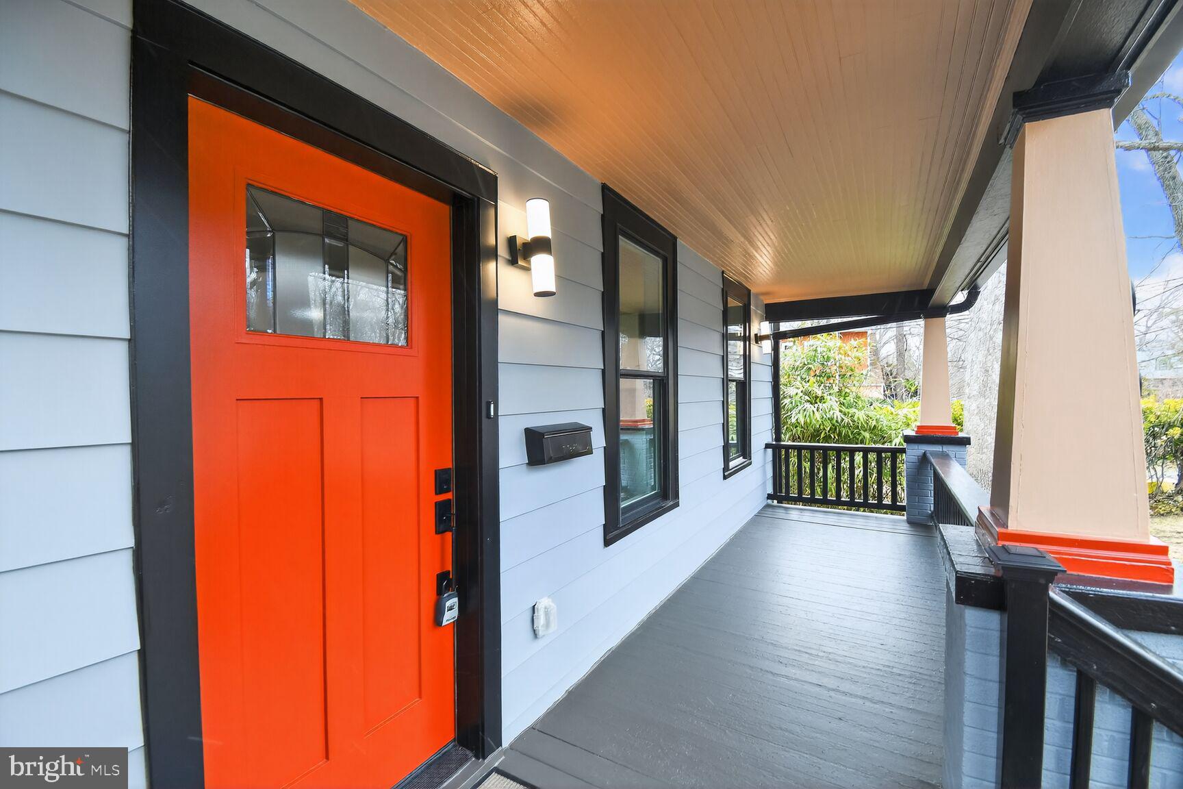 GLAIZEWOOD MANOR - Residential