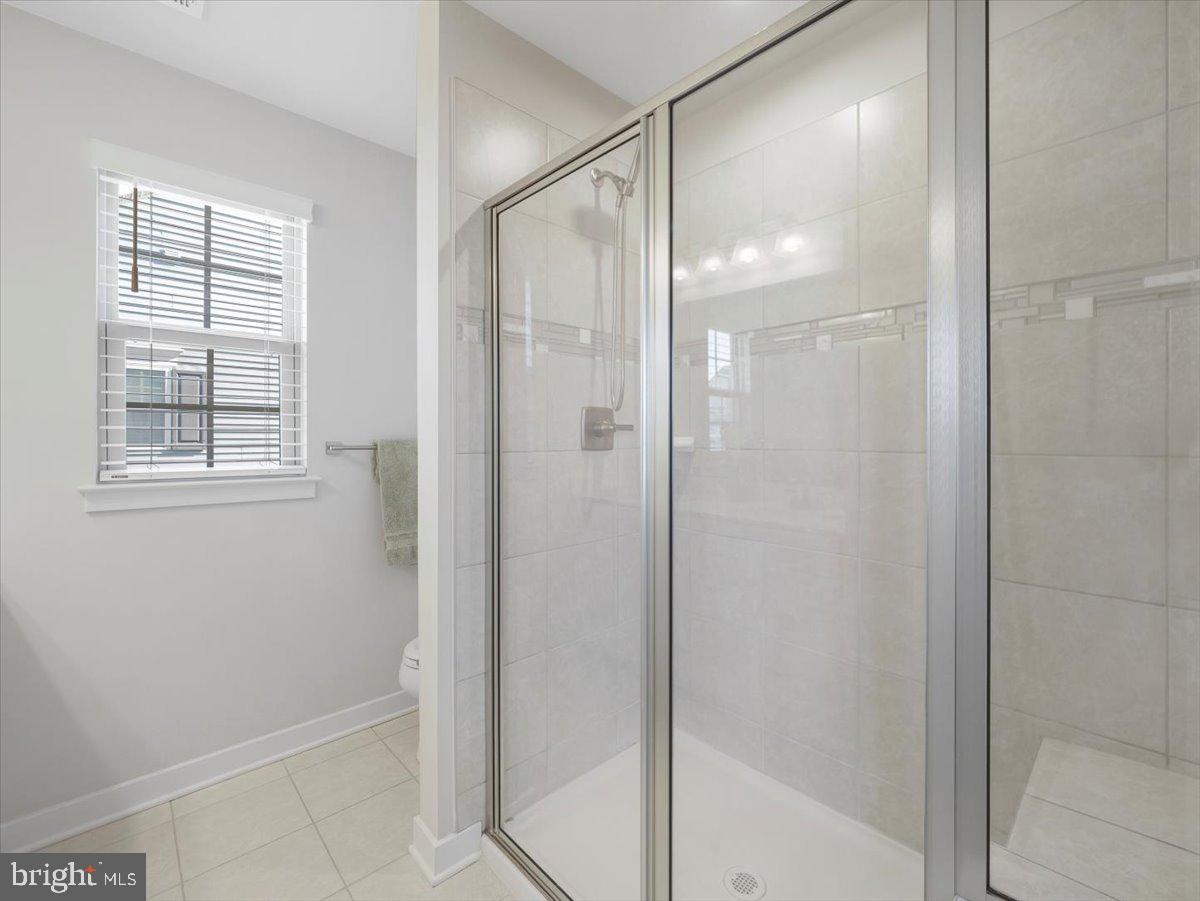 LAKE LINGANORE - Residential