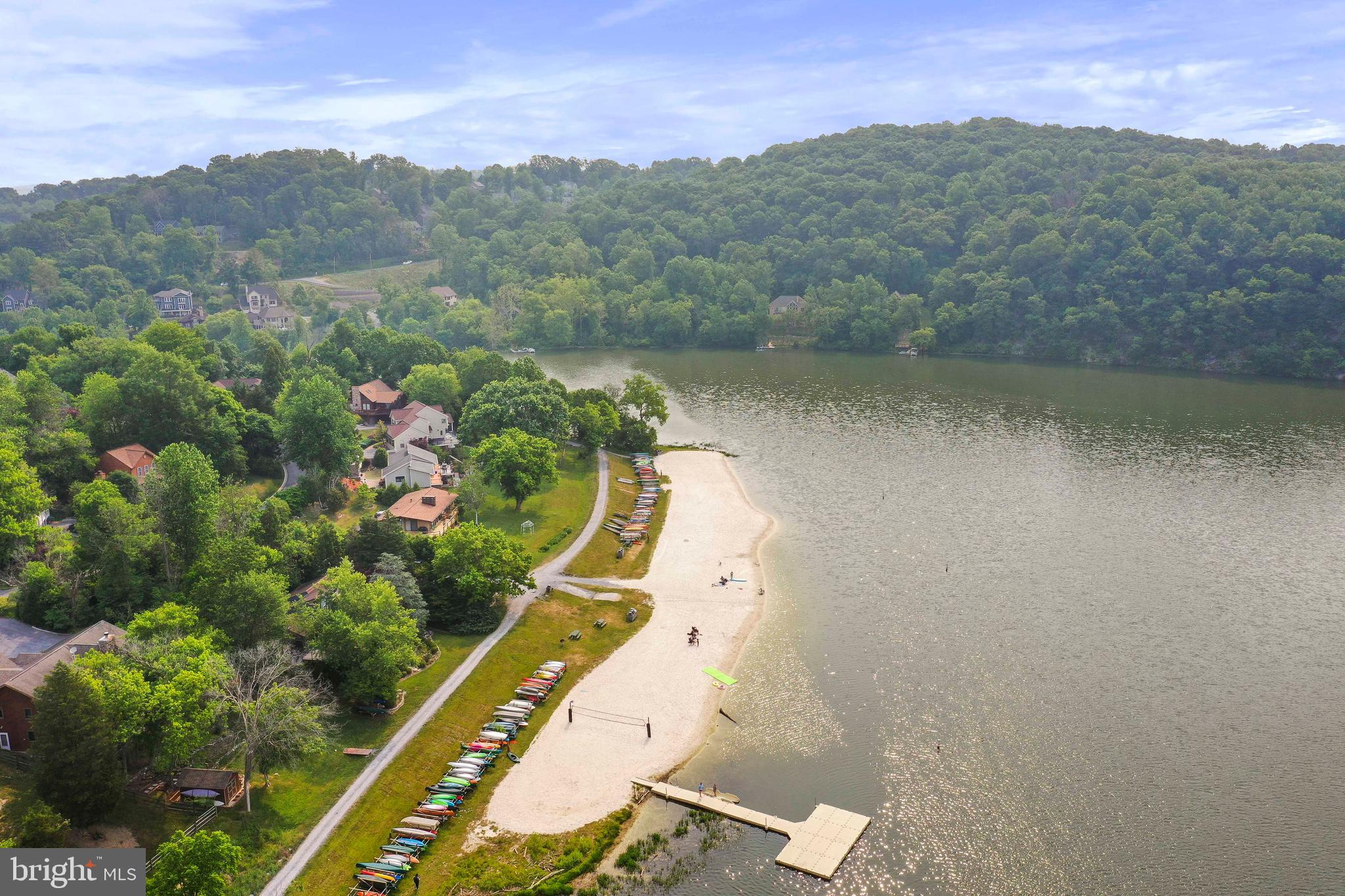 LAKE LINGANORE - Residential