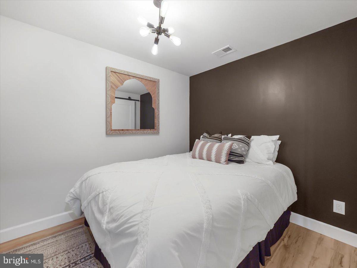 LAKE LINGANORE - Residential