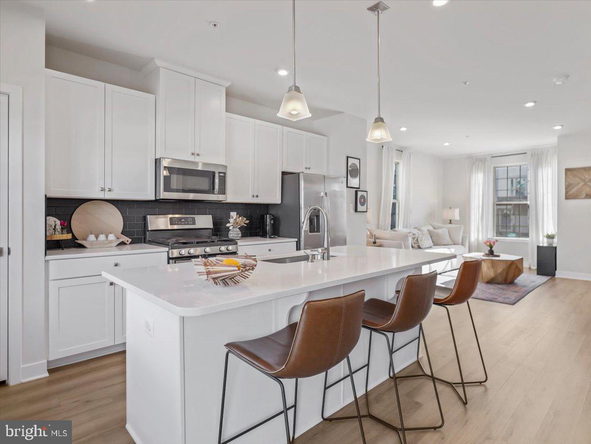 LAKE LINGANORE - Residential