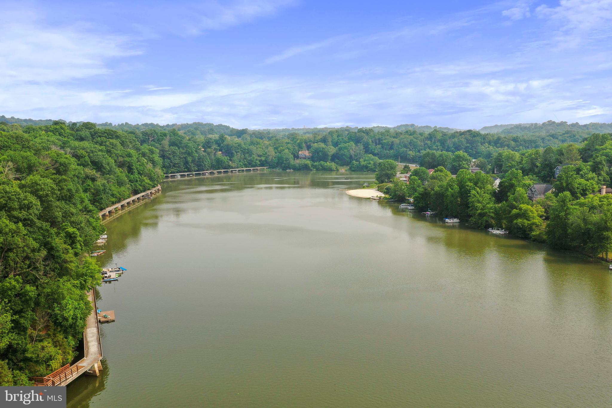 LAKE LINGANORE - Residential