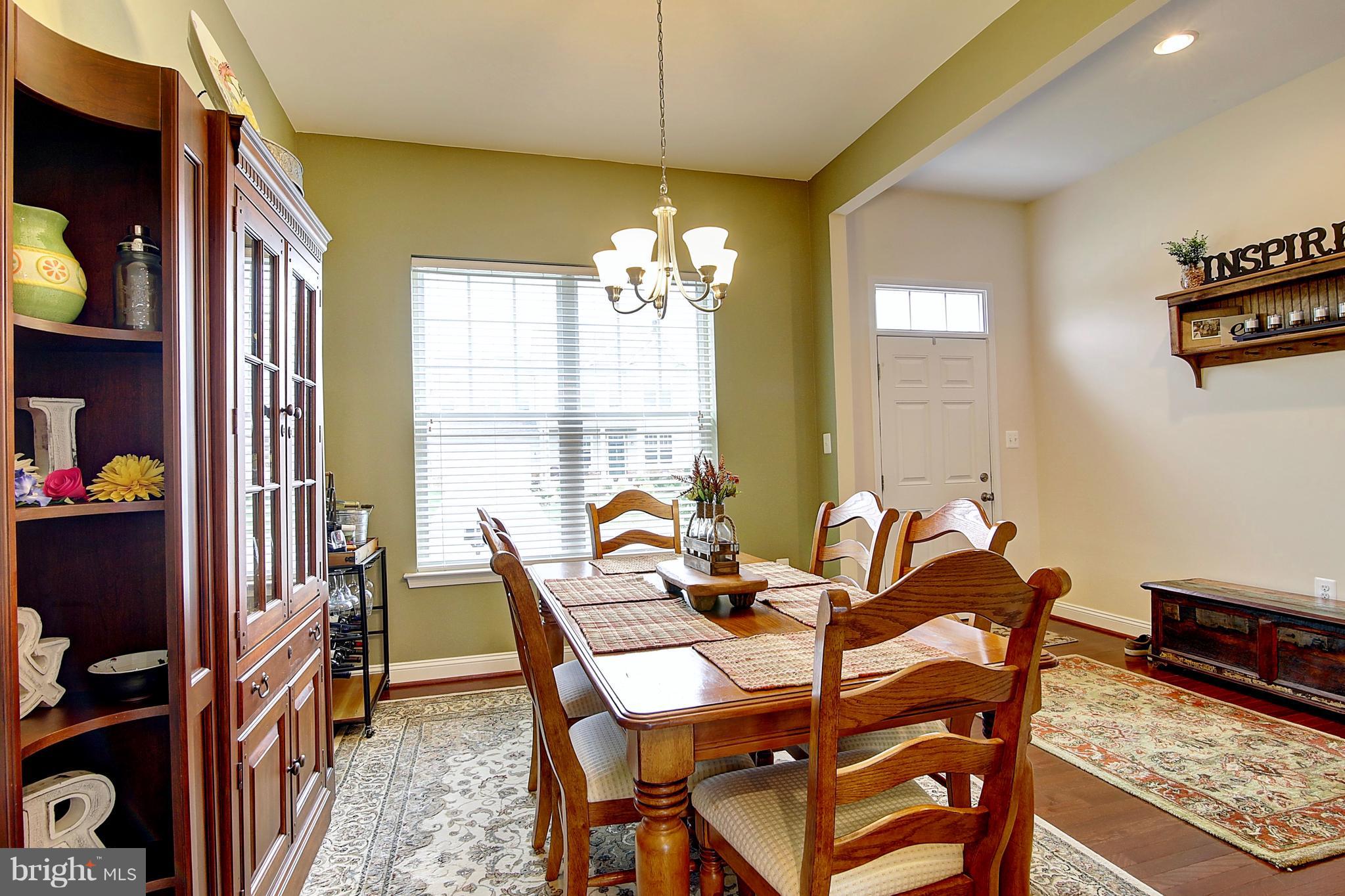 ARCADIA CHASE - Residential