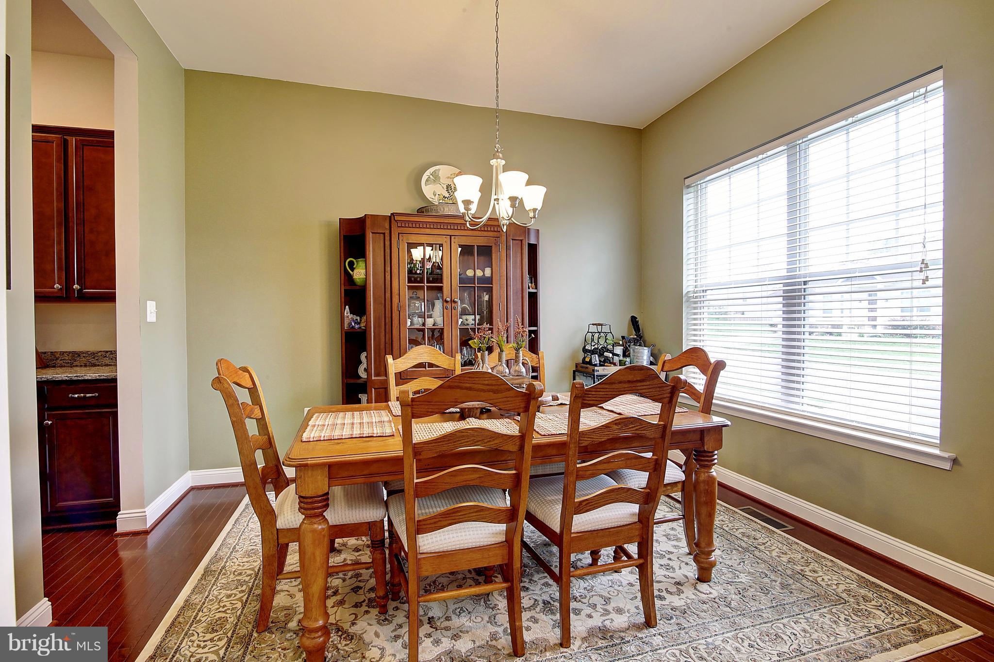 ARCADIA CHASE - Residential