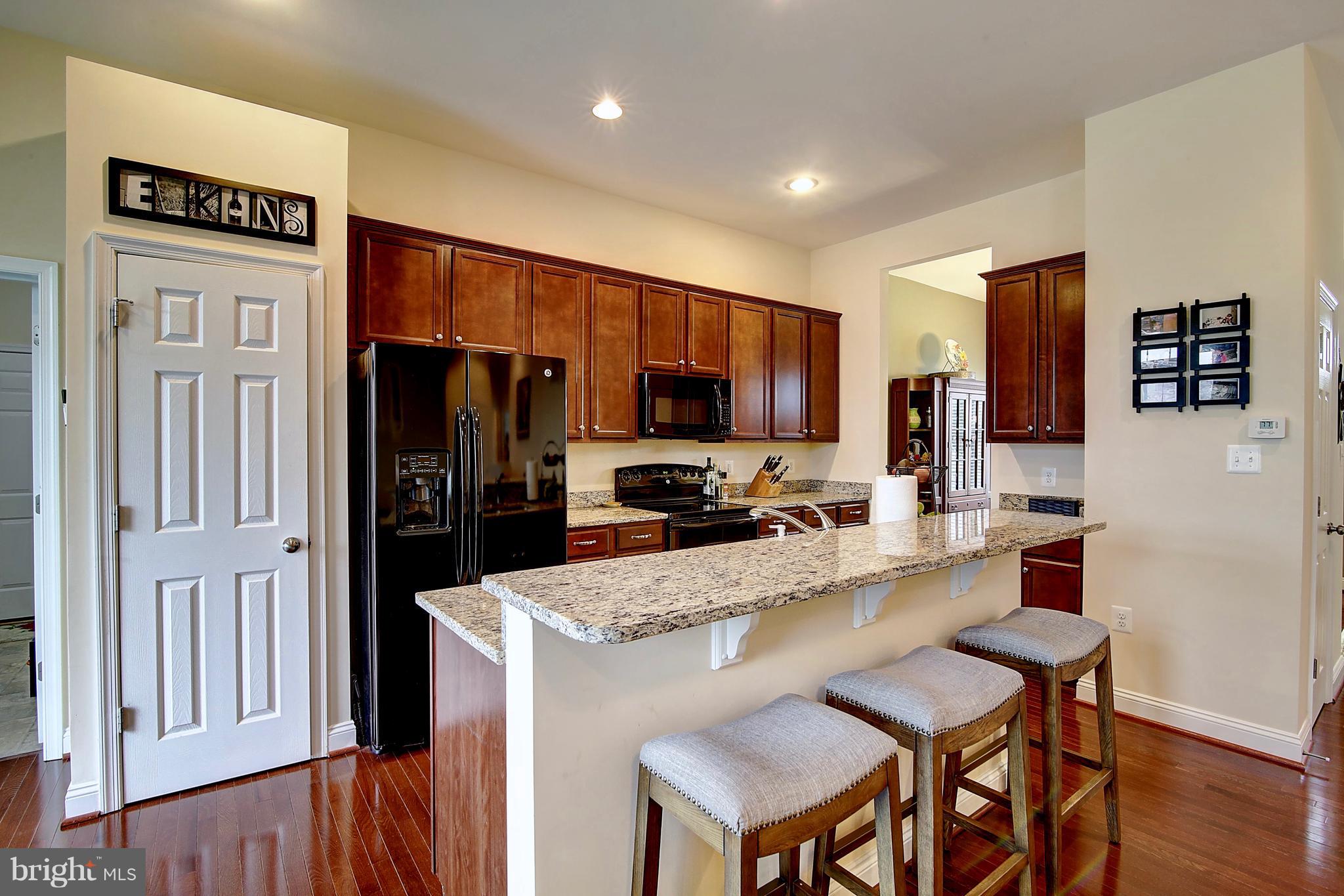 ARCADIA CHASE - Residential