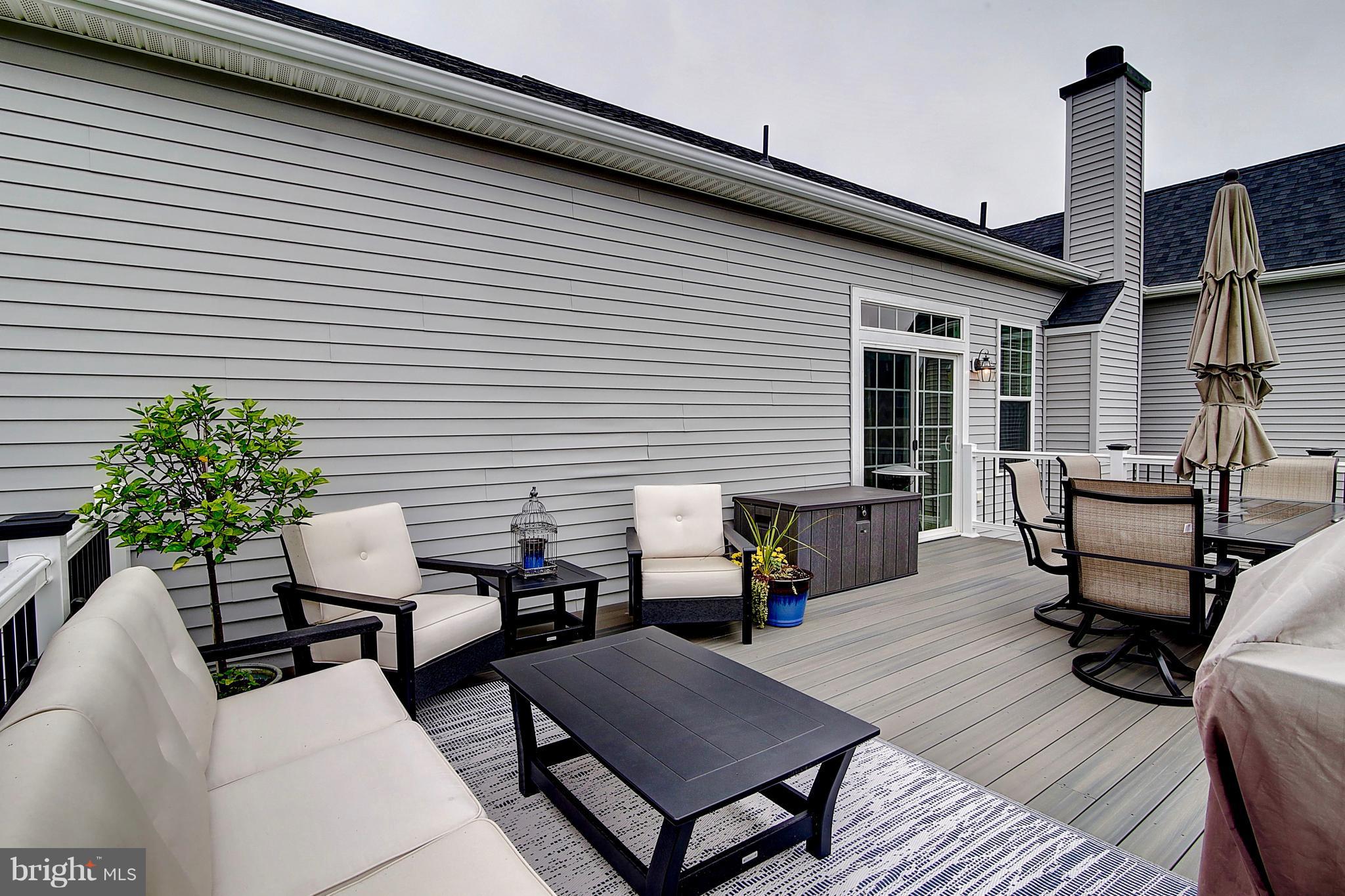 ARCADIA CHASE - Residential