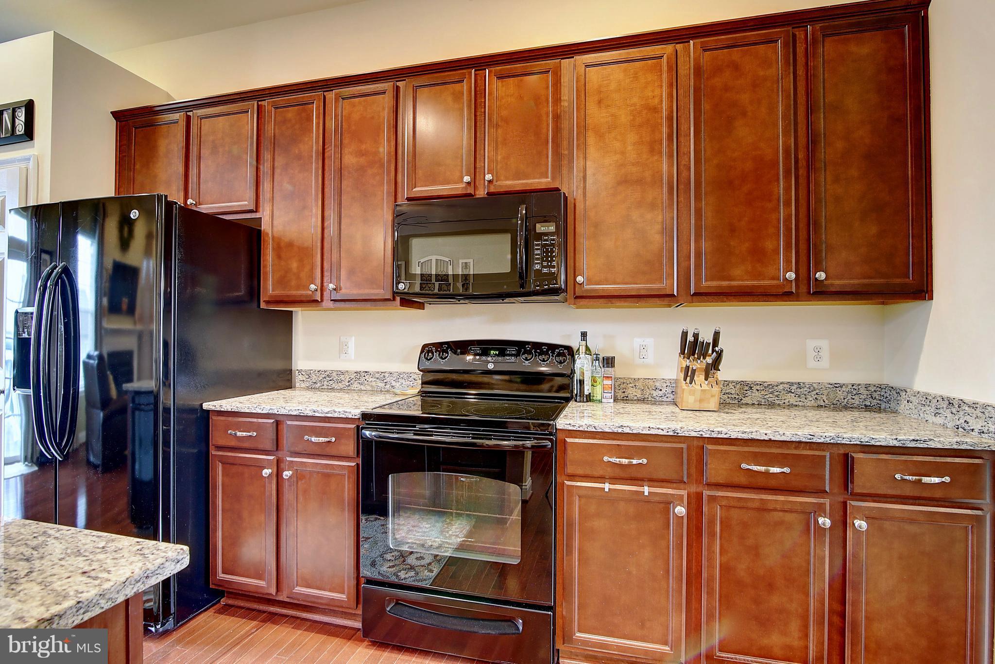 ARCADIA CHASE - Residential