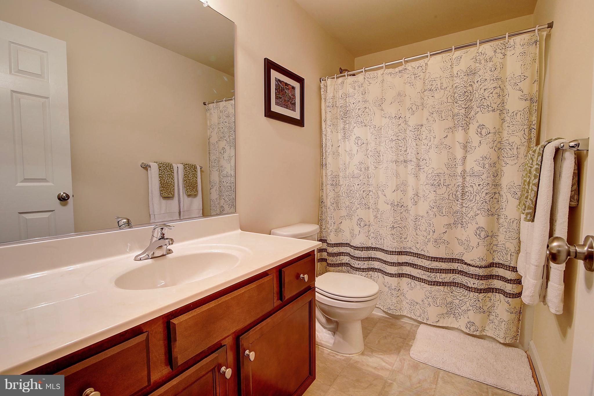 ARCADIA CHASE - Residential