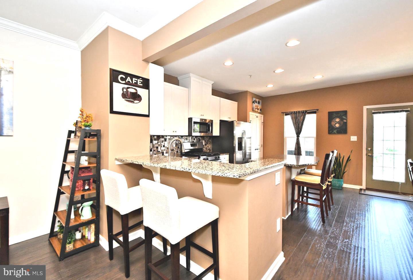 ANDALE GREEN - Residential Lease