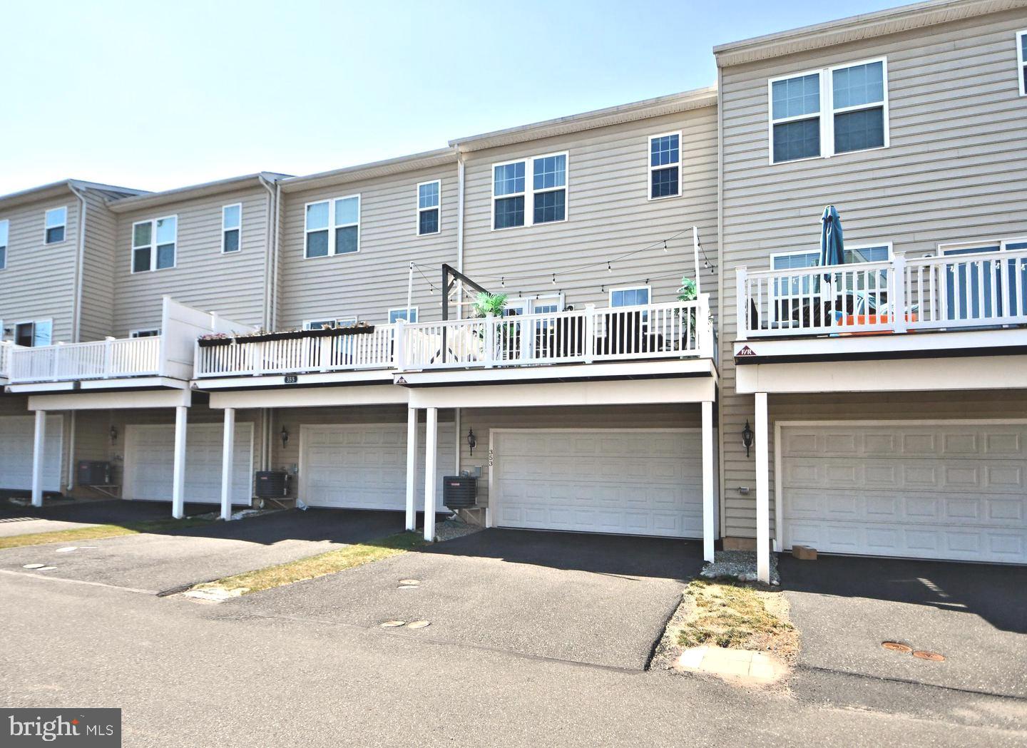 ANDALE GREEN - Residential Lease