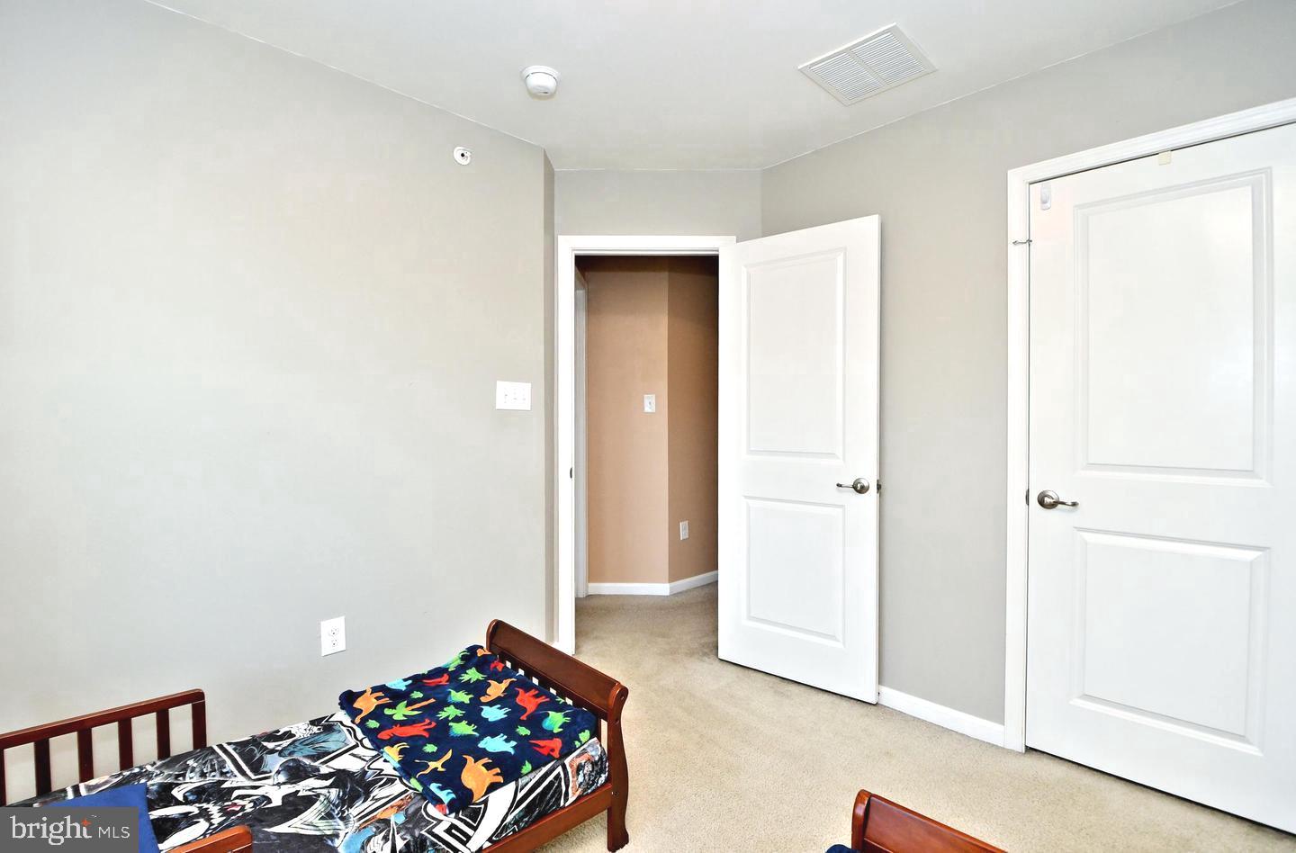 ANDALE GREEN - Residential Lease