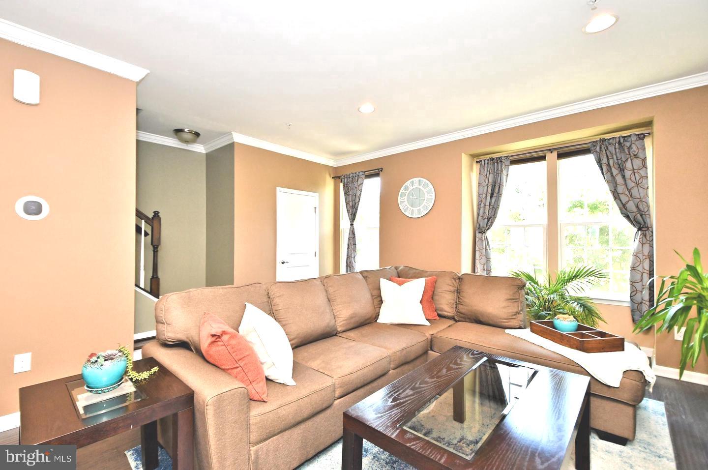 ANDALE GREEN - Residential Lease