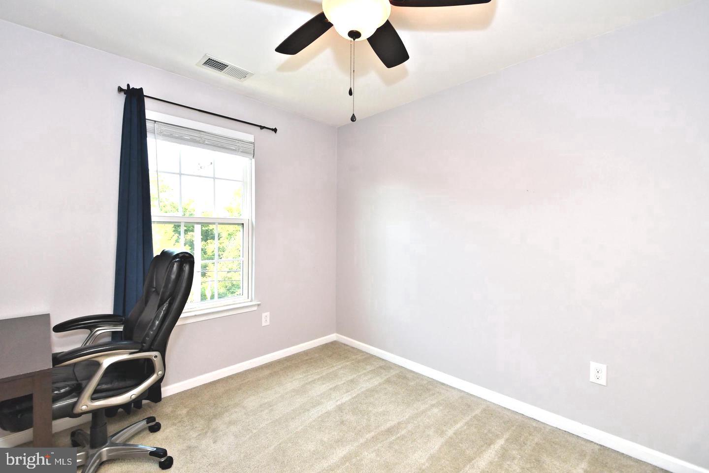 ANDALE GREEN - Residential Lease