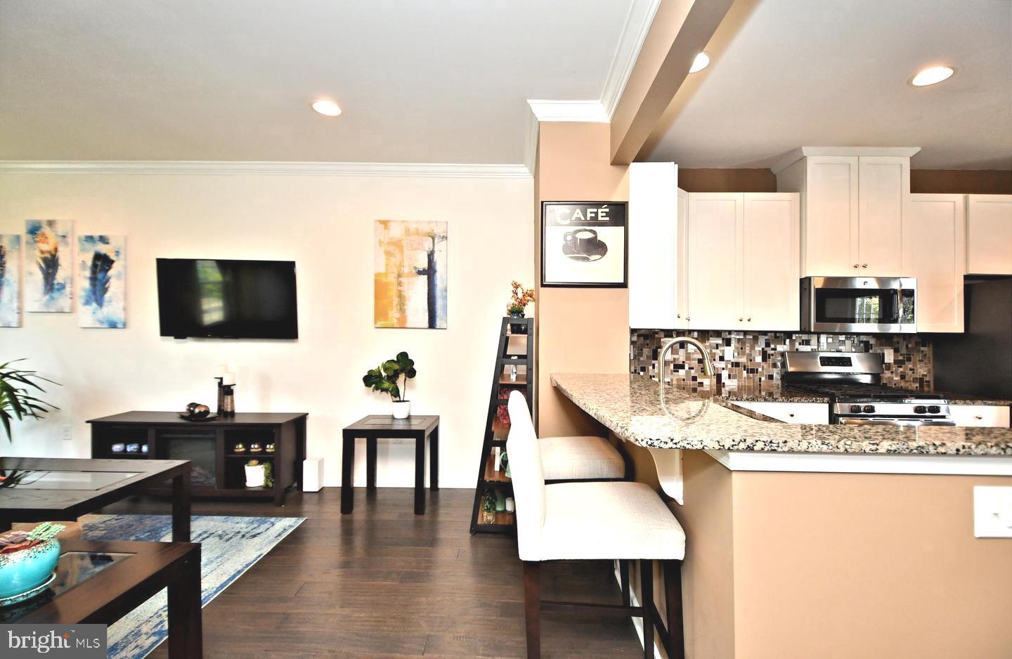 ANDALE GREEN - Residential Lease