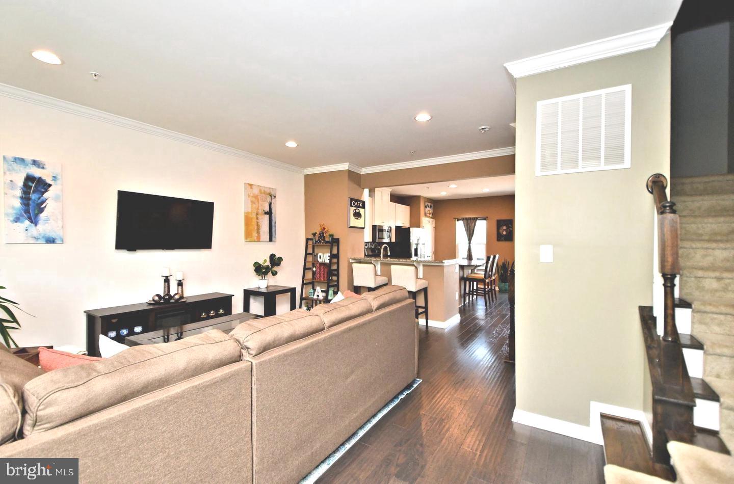 ANDALE GREEN - Residential Lease