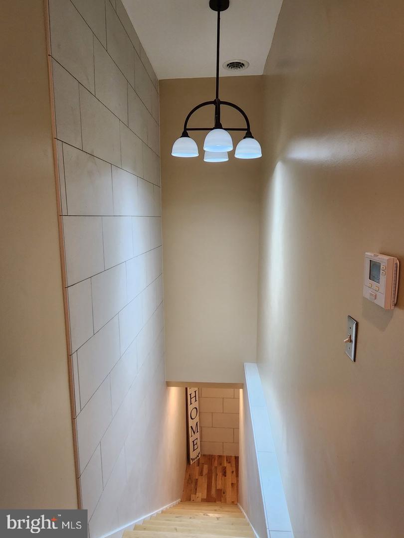 2801 N REESE STREET 2