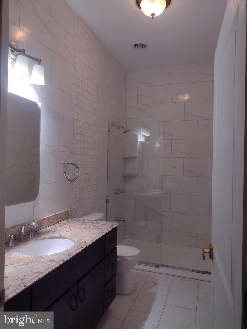 2801 N REESE STREET 2