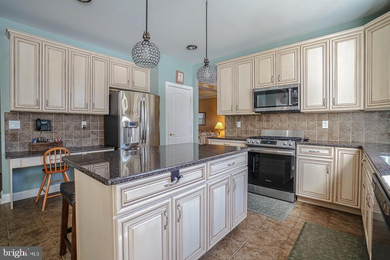 BELMONT RIDGE - Residential