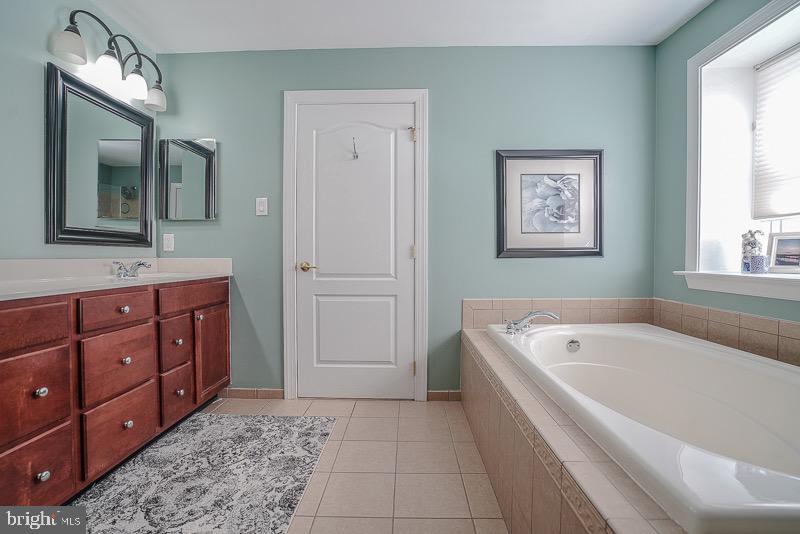 BELMONT RIDGE - Residential
